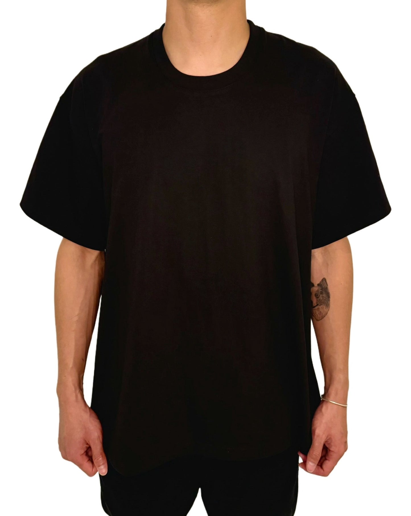 Playera oversized negra